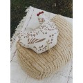Фигурная интерьерная подушка Курочка 36*35*11 от Lorena Canals